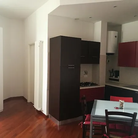 Residenza Piazza Dei Martiri 8 * ボローニャ