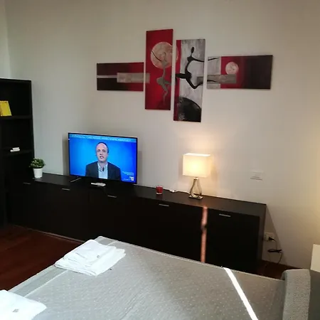 Residenza Piazza Dei Martiri 8 アパート ボローニャ